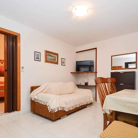 - Istrien 11126 Apartman *